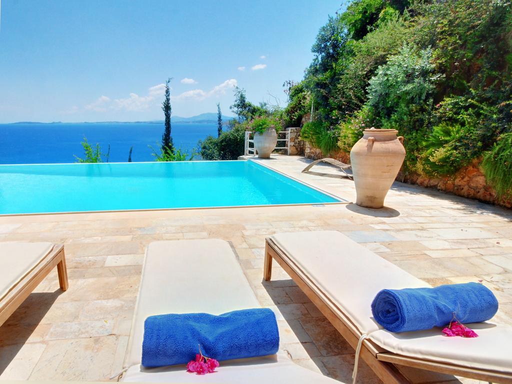 בארבאטי Corfu Luxury Villas מראה חיצוני תמונה